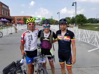 39743626_10216410469071075_6726736246661447680_n